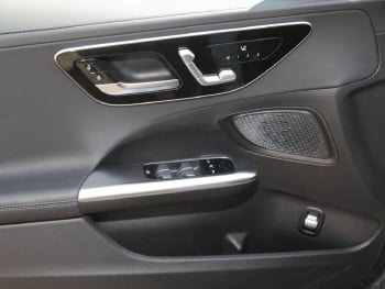 Mercedes-Benz C 200 d T AMG Night Panorama AHK Kamera Memory