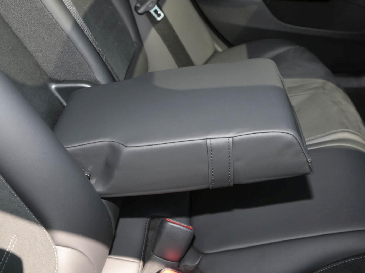 Mercedes-Benz C 200 d T AMG Night Panorama AHK Kamera Memory