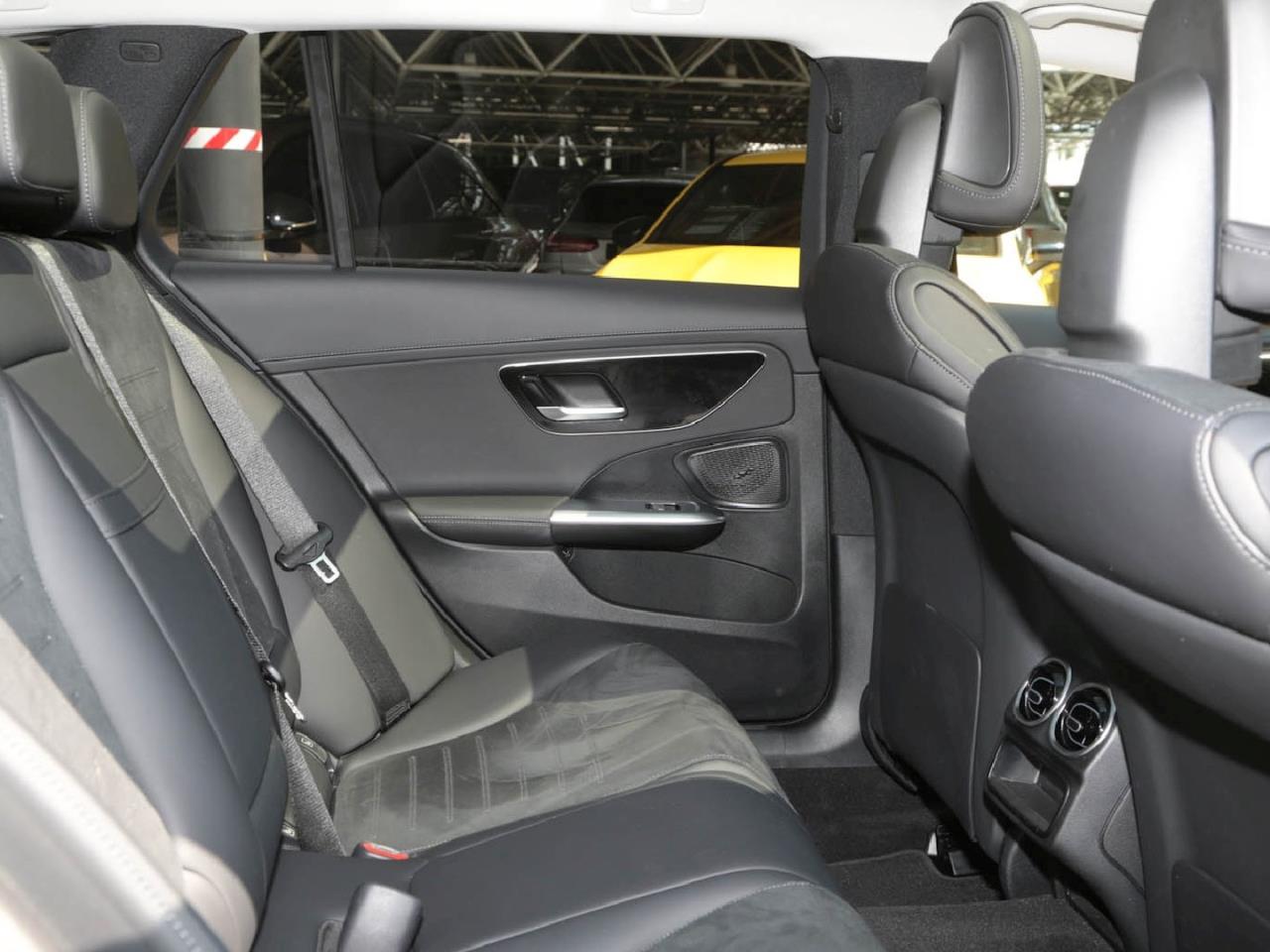 Mercedes-Benz C 200 d T AMG Night Panorama AHK Kamera Memory