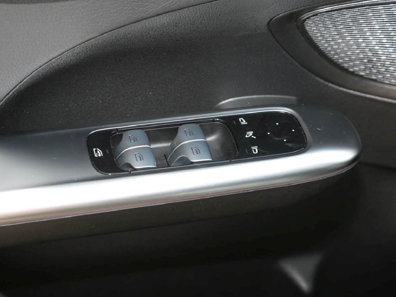 Mercedes-Benz C 200 d T AMG Night Panorama AHK Kamera Memory