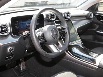 Mercedes-Benz C 200 d T AMG Night Panorama AHK Kamera Memory