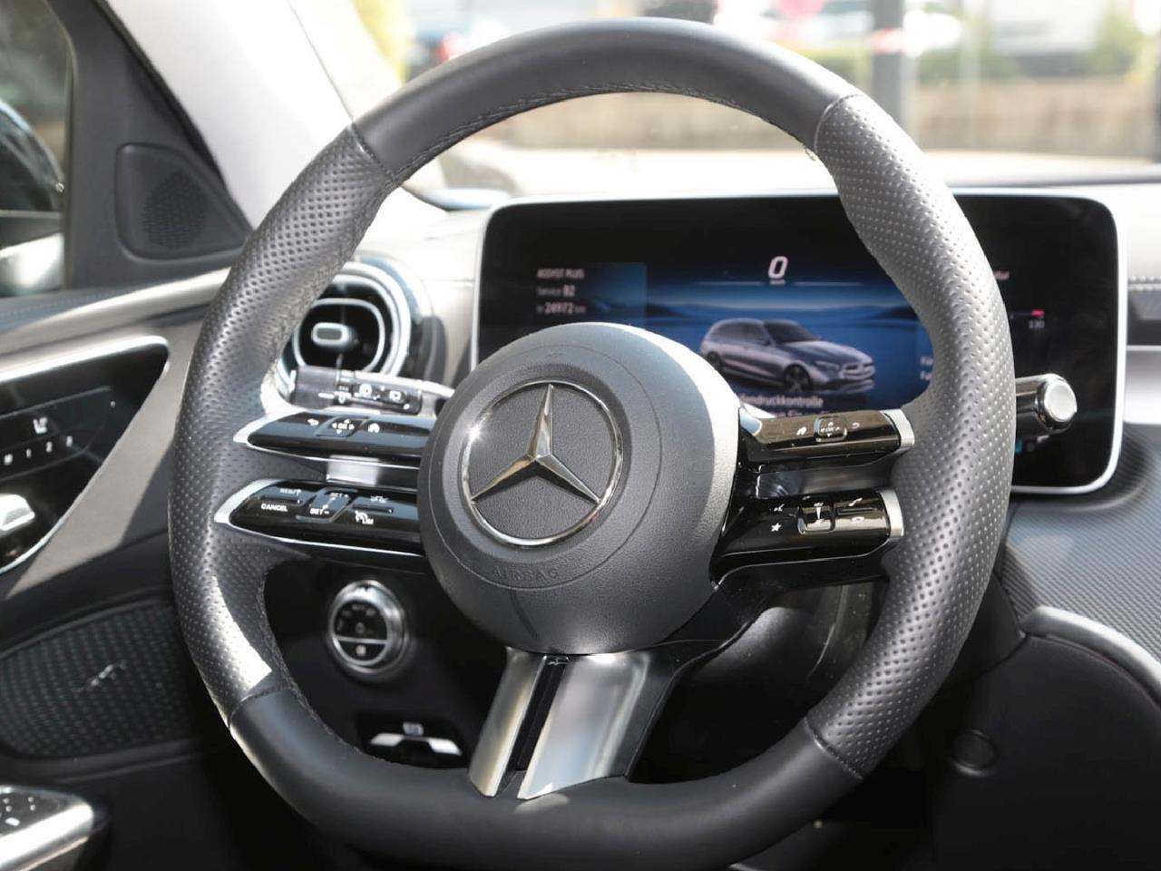 Mercedes-Benz C 200 d T AMG Night Panorama AHK Kamera Memory