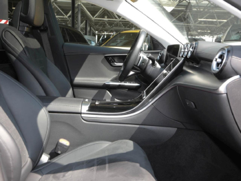 Mercedes-Benz C 200 d T AMG Night Panorama AHK Kamera Memory