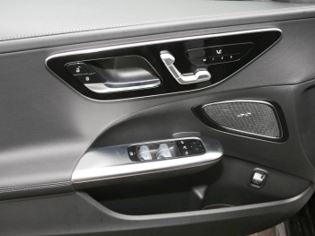 Mercedes-Benz C 200 T-Modell AMG MBUX NaviPrem AHK Memory 360°