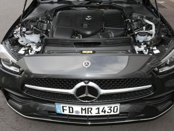 Mercedes-Benz C 200 T-Modell AMG MBUX NaviPrem AHK Memory 360° Mercedes-Benz C 200 T-Modell AMG MBUX NaviPrem AHK Memory 360°