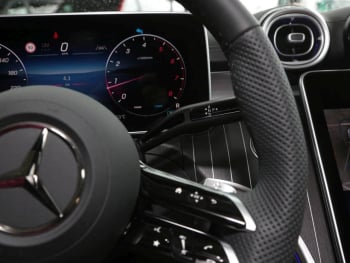 Mercedes-Benz C 200 T-Modell AMG MBUX Navi Memory AHK 360°
