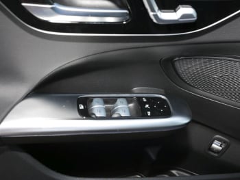 Mercedes-Benz C 200 T-Modell Avantgarde Panorama AHK Memory