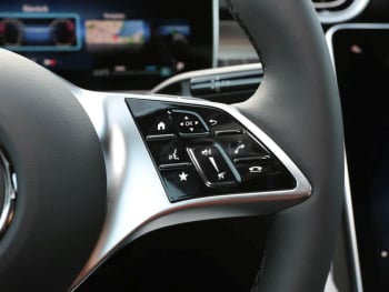 Mercedes-Benz C 200 T-Modell Avantgarde Panorama AHK Memory