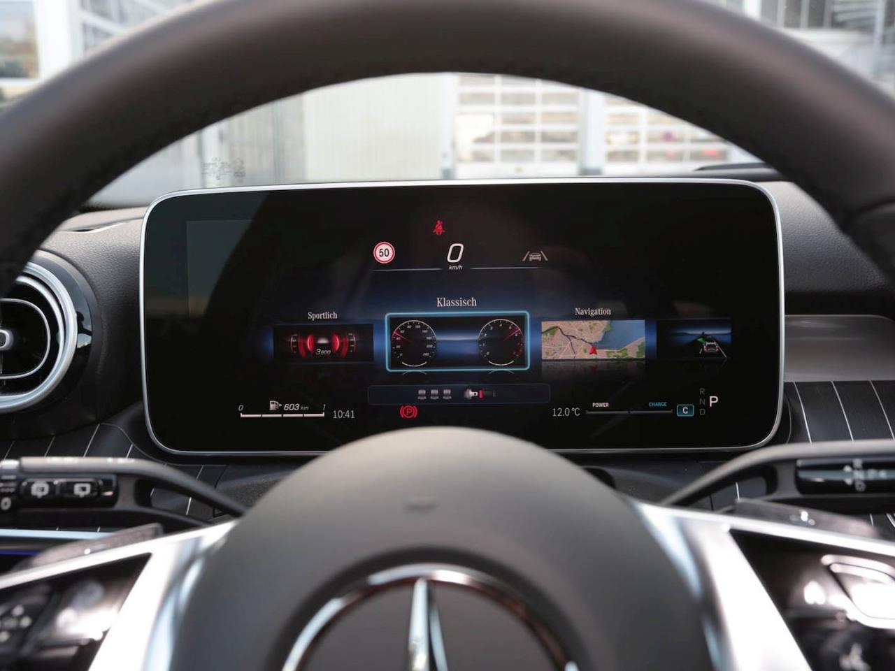 Mercedes-Benz C 200 T-Modell Avantgarde Panorama AHK Memory