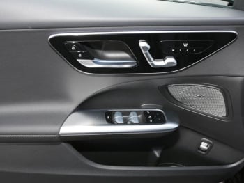 Mercedes-Benz C 200 T-Modell Avantgarde Panorama AHK Memory