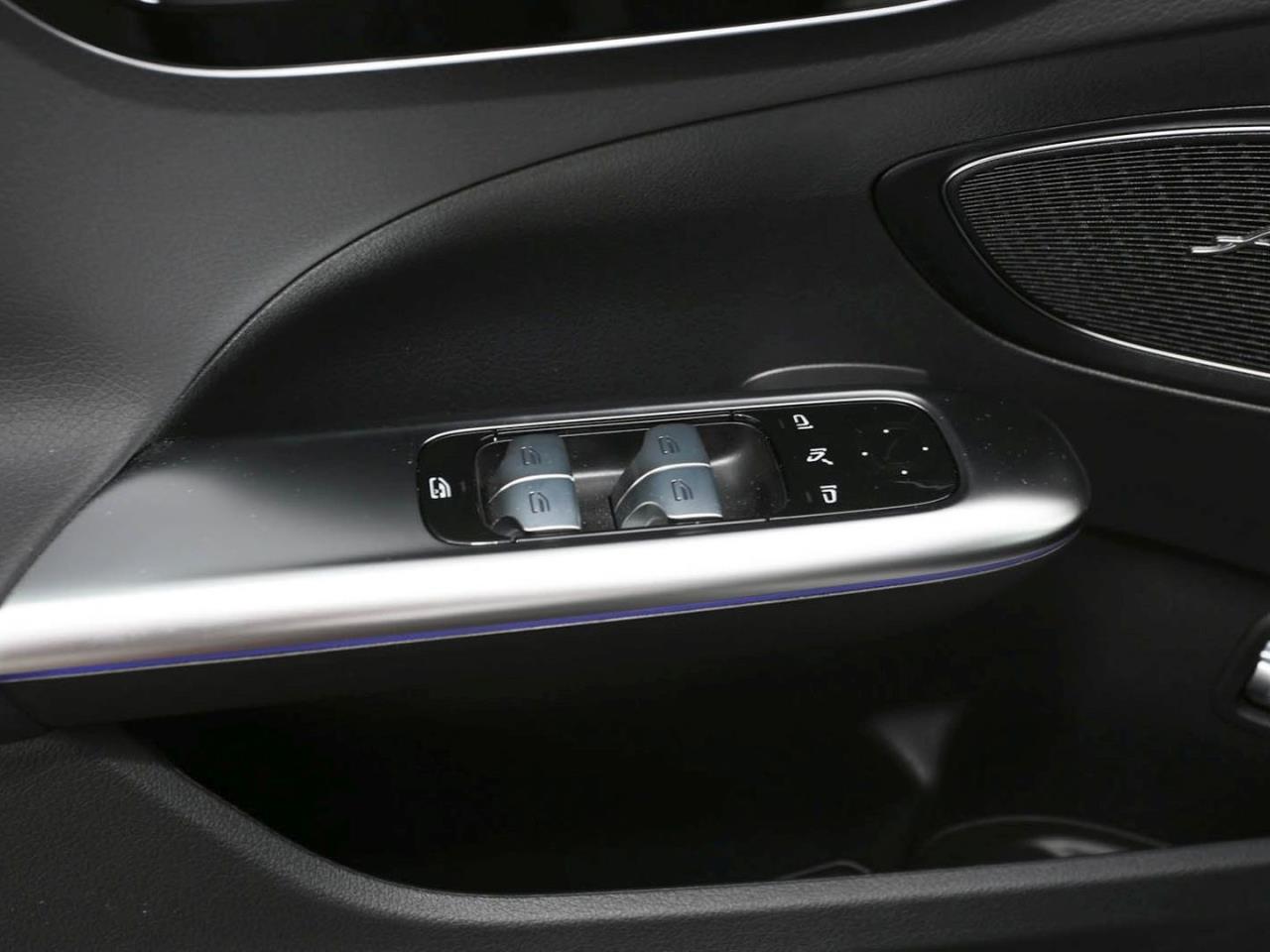 Mercedes-Benz C 200 T-Modell AMG Night MBUX Navi 360° MemoryP