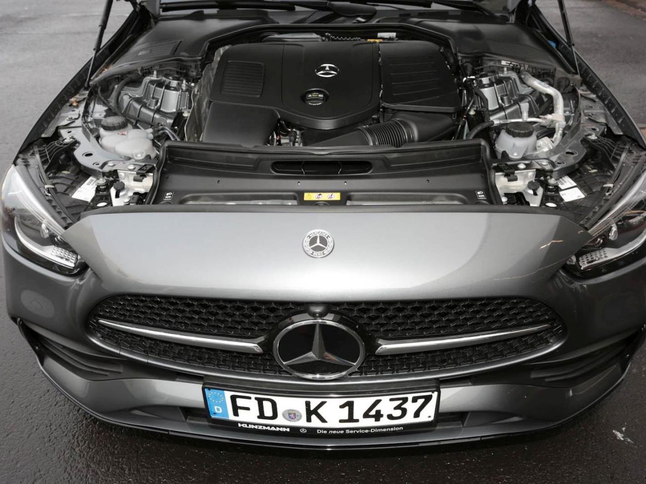 Mercedes-Benz C 200 T-Modell AMG Night MBUX Navi 360° MemoryP