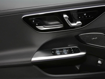 Mercedes-Benz C 200 T-Modell AMG Night MBUX Navi 360° MemoryP