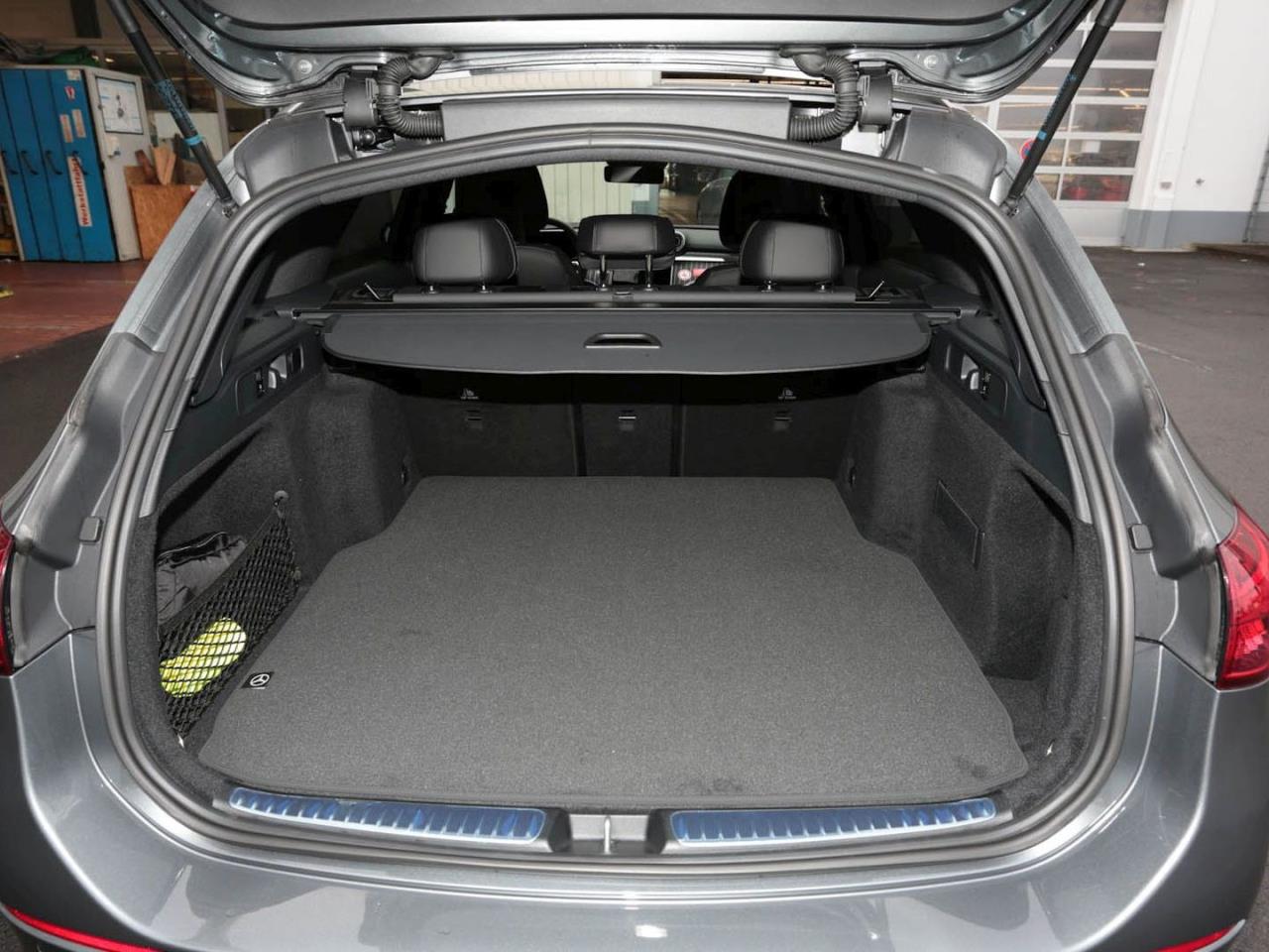 Mercedes-Benz C 200 T-Modell AMG Night MBUX Navi 360° MemoryP