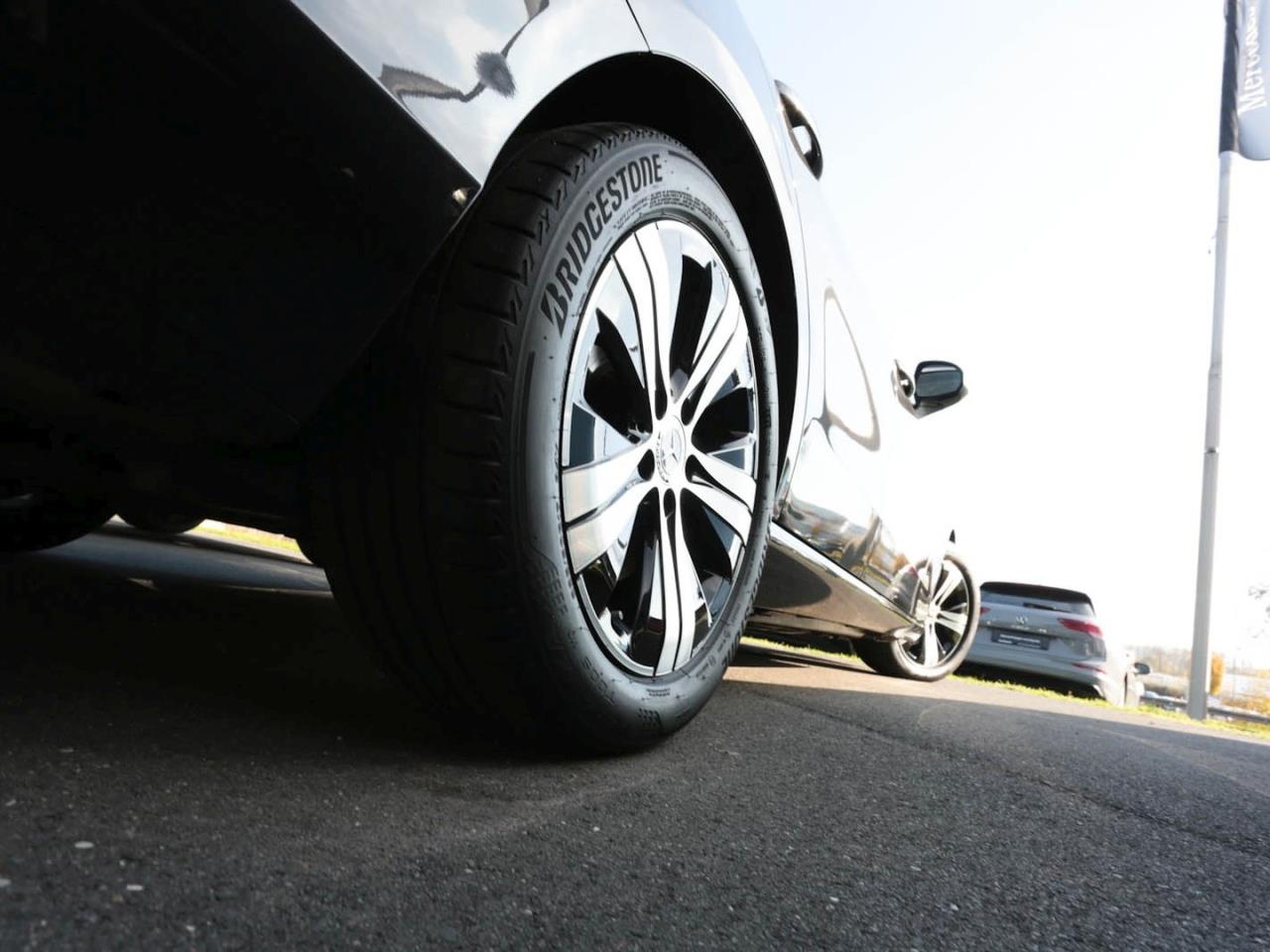 Mercedes-Benz C 220 d 4M T Avantgarde ParkPaket EasyP Ambiente