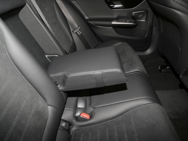 Mercedes-Benz C 220 d 4MATIC T-Modell AMG Night Distronic AHK Mercedes-Benz C 220 d 4MATIC T-Modell AMG Night Distronic AHK