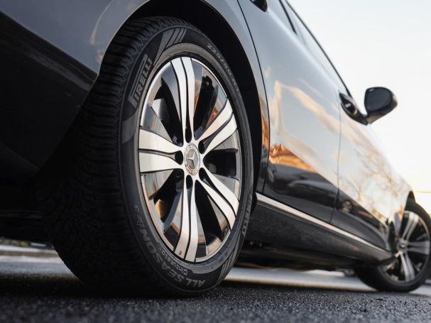 Mercedes-Benz C 220 d T Avantgarde Navi-Prem Distronic Kamera