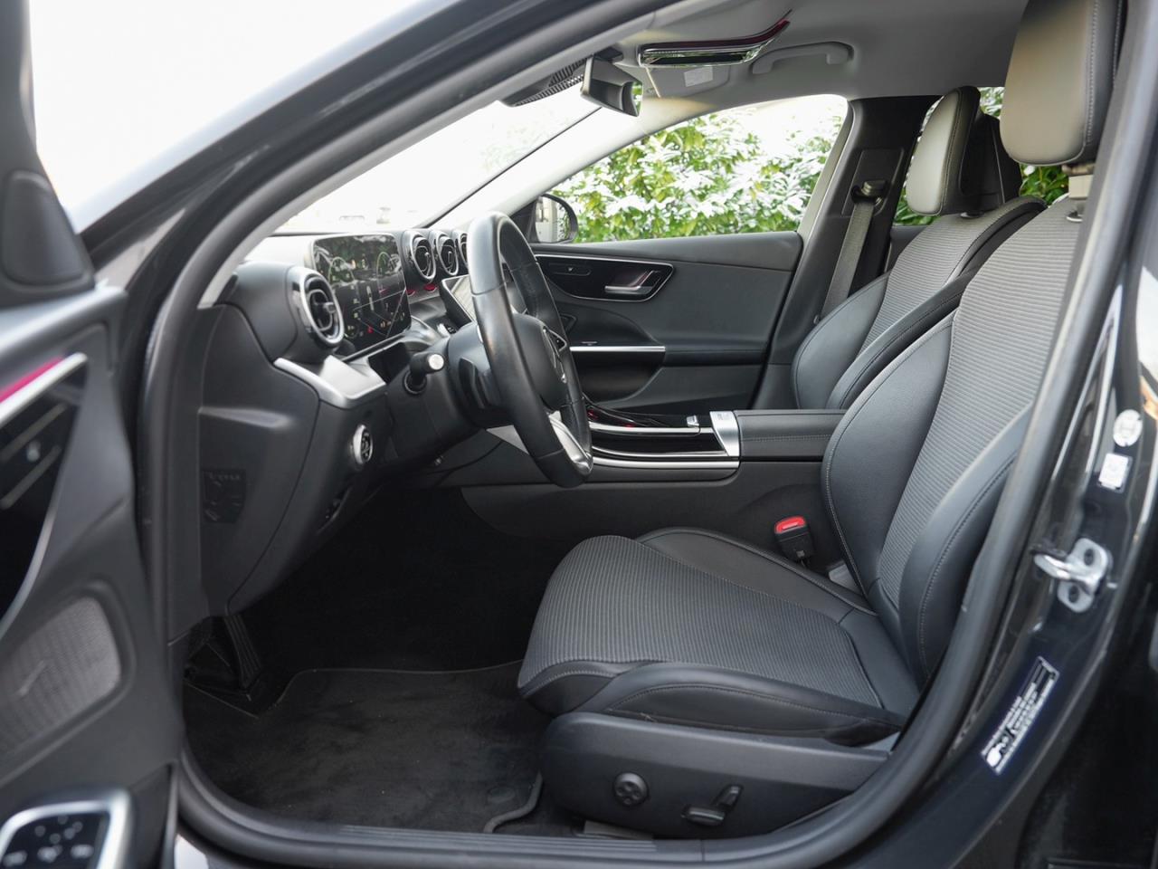 Mercedes-Benz C 220 d T Avantgarde Navi-Prem Distronic Kamera