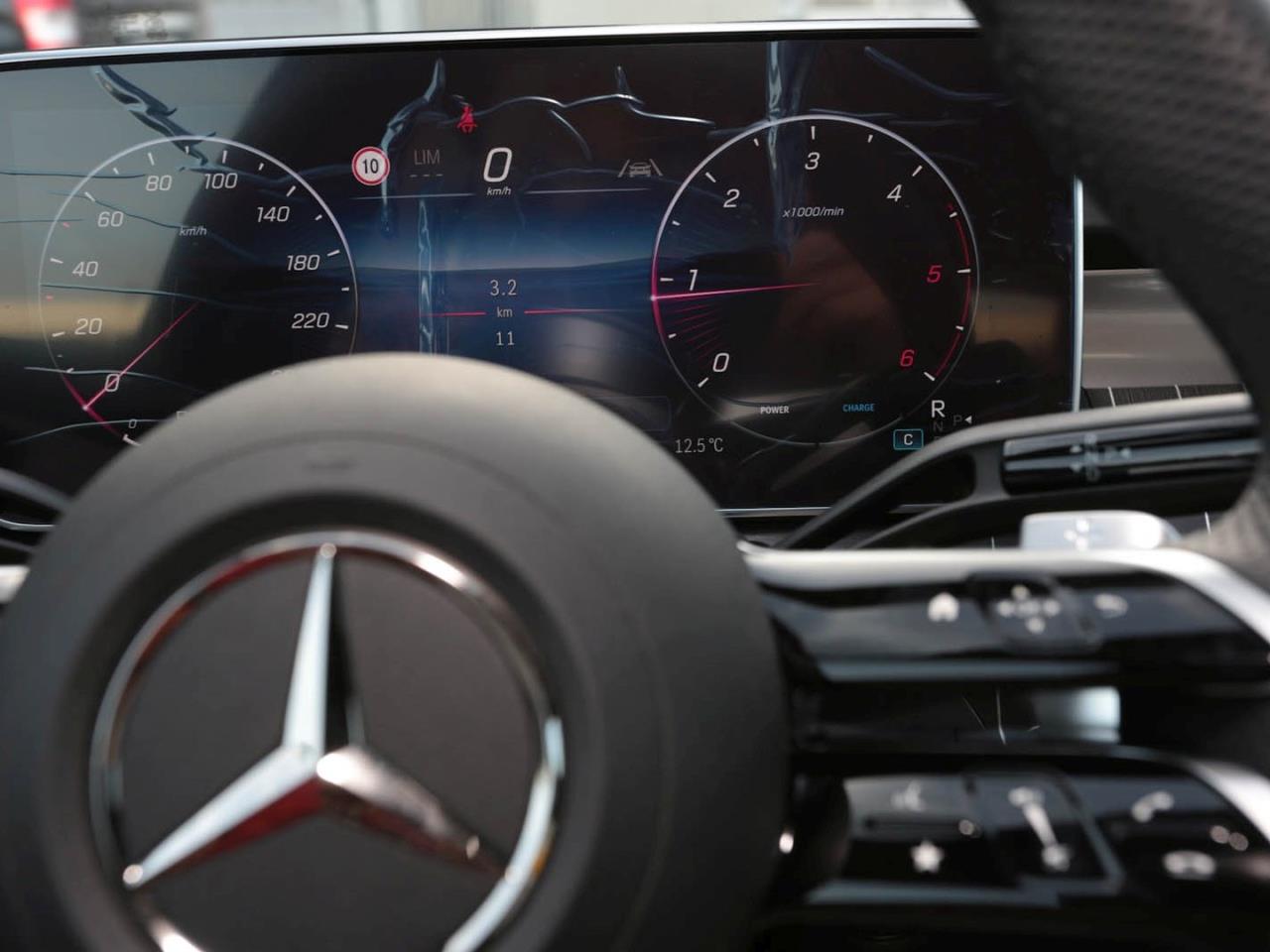 Mercedes-Benz C 220 d T-Modell AMG Night Navi Memory AHK 360°