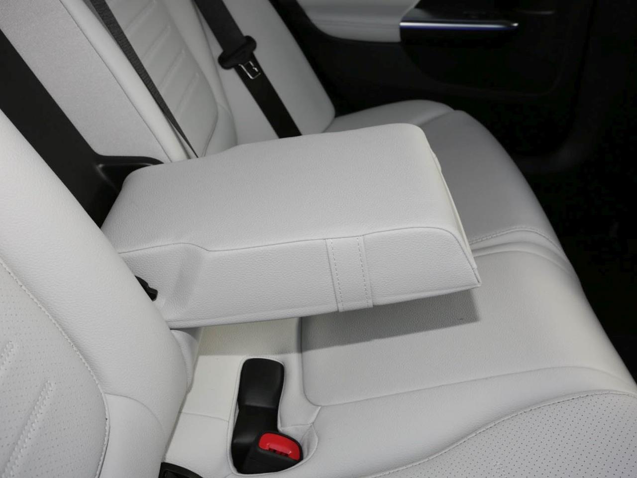 Mercedes-Benz C 220 d T-Modell AMG Night Navi Memory AHK 360°