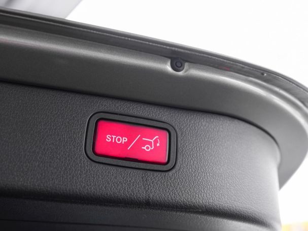 Mercedes-Benz C 220 d T Avantgarde Distronic EasyP AHK Kamera