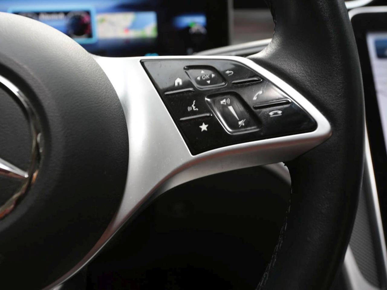 Mercedes-Benz C 220 d T Avantgarde Distronic Standheizung AHK