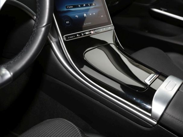 Mercedes-Benz C 220 d T Avantgarde Distronic Standheizung AHK