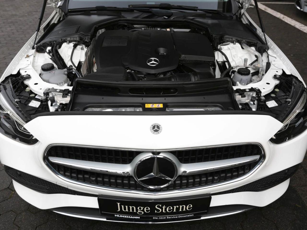 Mercedes-Benz C 220 d T Avantgarde Distronic Standheizung AHK