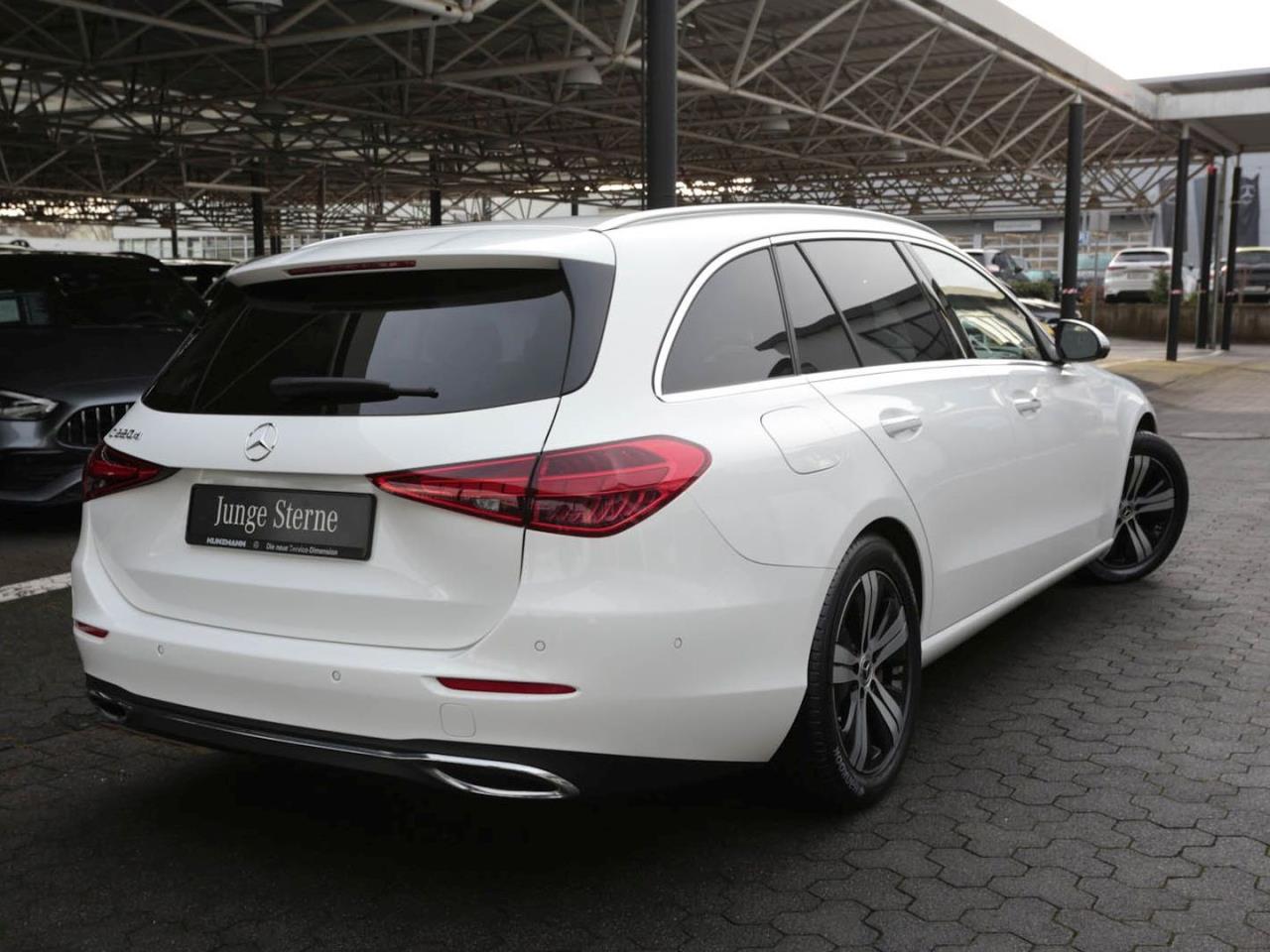 Mercedes-Benz C 220 d T Avantgarde Distronic Standheizung AHK