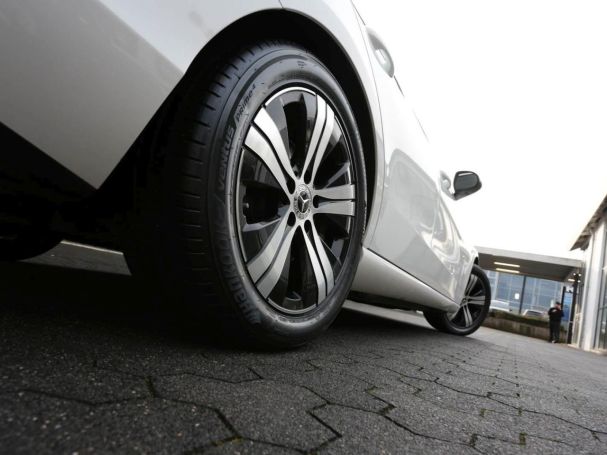 Mercedes-Benz C 220 d T Avantgarde Distronic Standheizung AHK