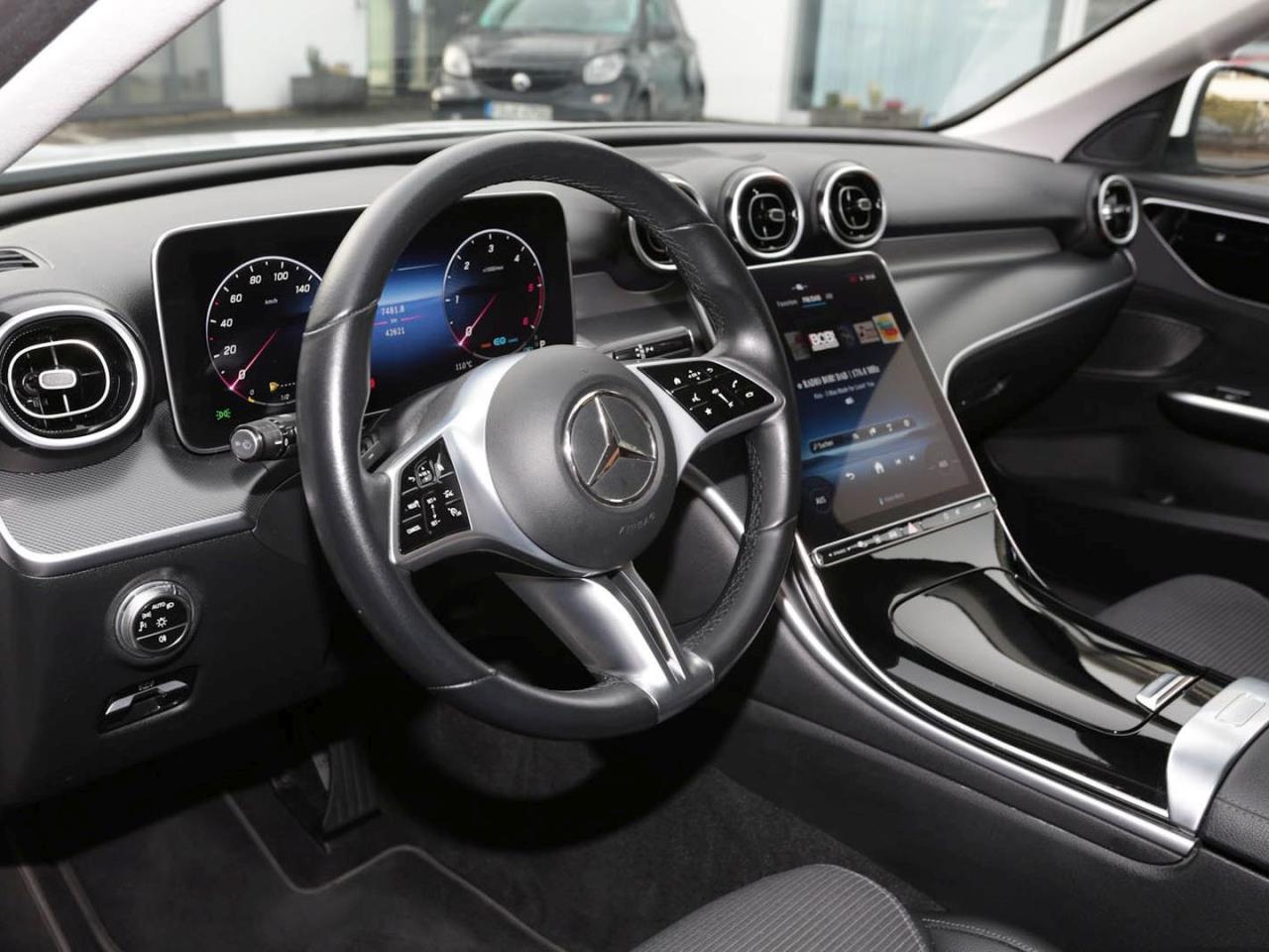 Mercedes-Benz C 220 d T Avantgarde Distronic Standheizung AHK