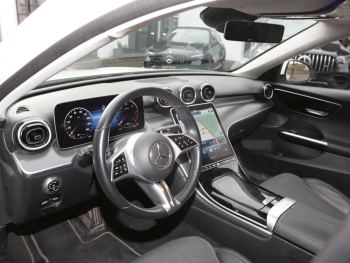 Mercedes-Benz C 220 d T Avantgarde Distronic Standheizung AHK