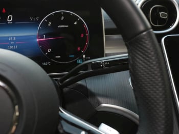 Mercedes-Benz C 220 d T AMG Panorama Distronic Kamera AHK