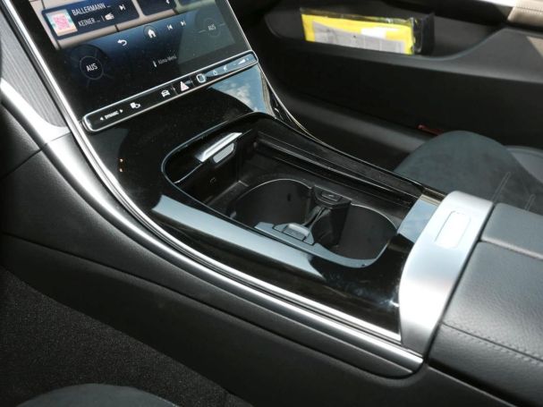 Mercedes-Benz C 220 d T AMG Panorama Distronic Kamera AHK Mercedes-Benz C 220 d T AMG Panorama Distronic Kamera AHK