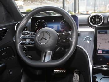 Mercedes-Benz C 220 d T AMG Panorama Distronic Kamera AHK