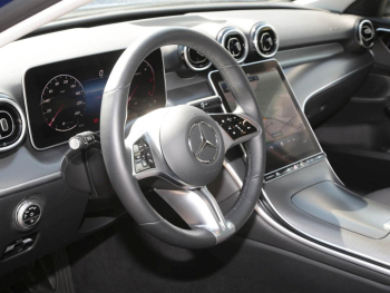 Mercedes-Benz C 220 d T Avantgarde Distronic Kamera Easy-Pack