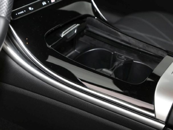 Mercedes-Benz C 300 d T AMG Night Panorama Kamera Easy-Pack Mercedes-Benz C 300 d T AMG Night Panorama Kamera Easy-Pack