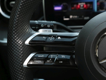 Mercedes-Benz C 300 d T AMG MBUX Navi-Prem. HeadUp AHK EasyP