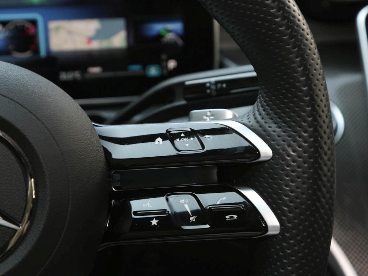 Mercedes-Benz C 300 d T AMG MBUX Navi-Prem. HeadUp AHK EasyP