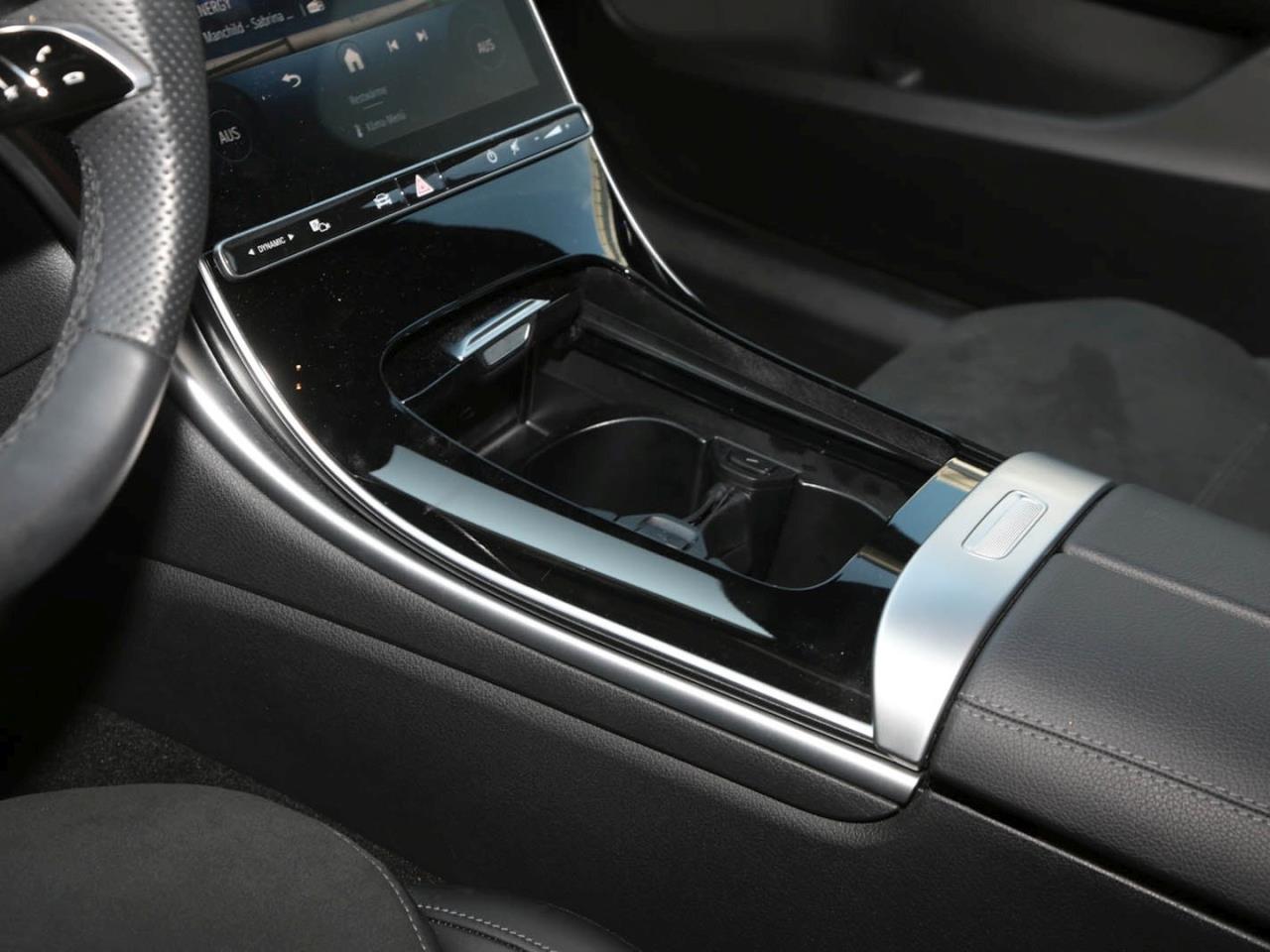 Mercedes-Benz C 300 d T AMG MBUX Navi-Prem. HeadUp AHK EasyP