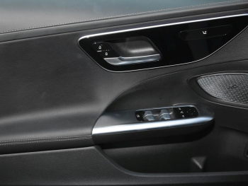 Mercedes-Benz C 300 d T AMG MBUX Navi-Prem. HeadUp AHK EasyP