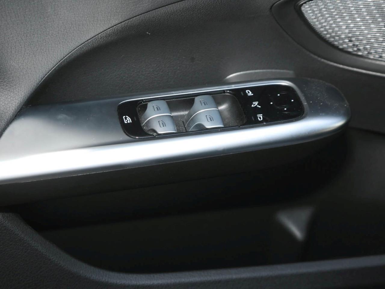 Mercedes-Benz C 300 d T AMG MBUX Navi-Prem. HeadUp AHK EasyP