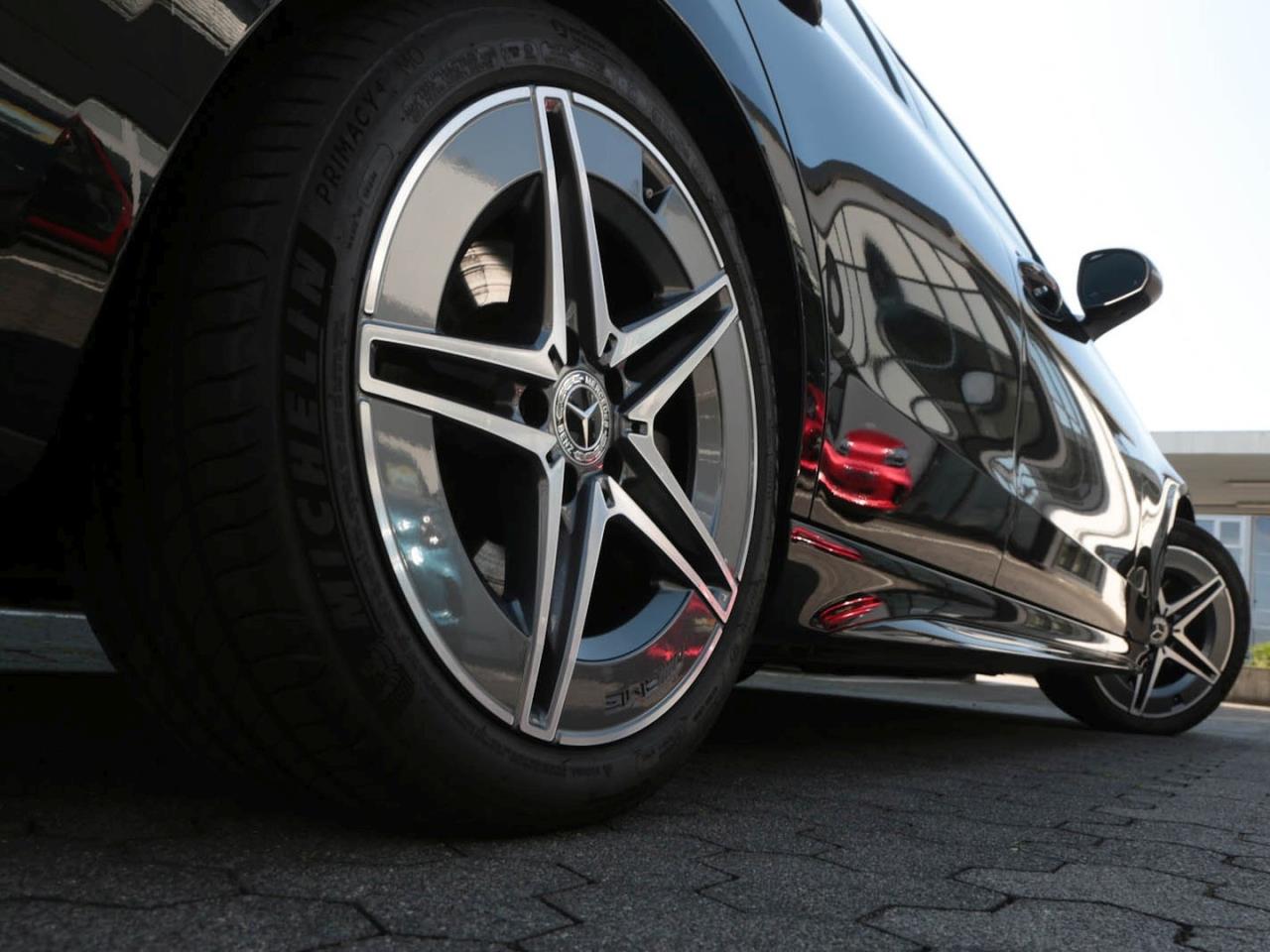 Mercedes-Benz C 300 d T AMG MBUX Navi-Prem. HeadUp AHK EasyP