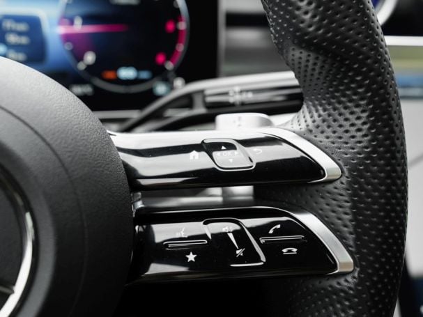 Mercedes-Benz C 300 d T AMG Night Panorama Distronic Memory