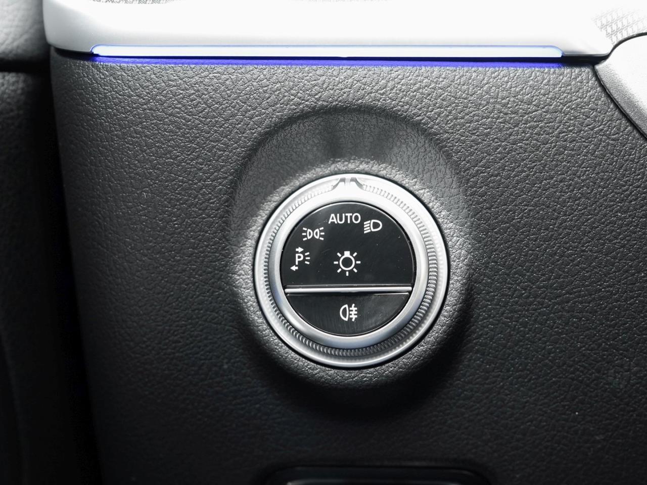 Mercedes-Benz C 300 d T AMG Night Panorama Distronic Memory