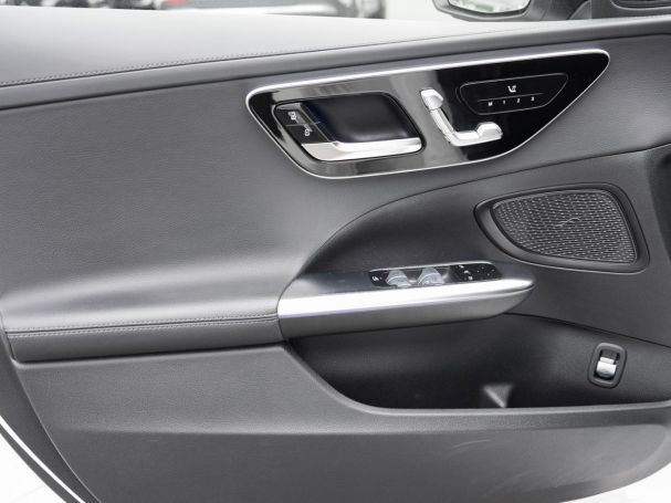 Mercedes-Benz C 300 d T AMG Night Panorama Distronic Memory Mercedes-Benz C 300 d T AMG Night Panorama Distronic Memory