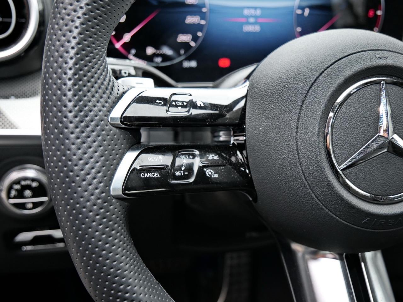 Mercedes-Benz C 300 d T AMG MBUXNavi-Prem. Kamera Easy-Pack