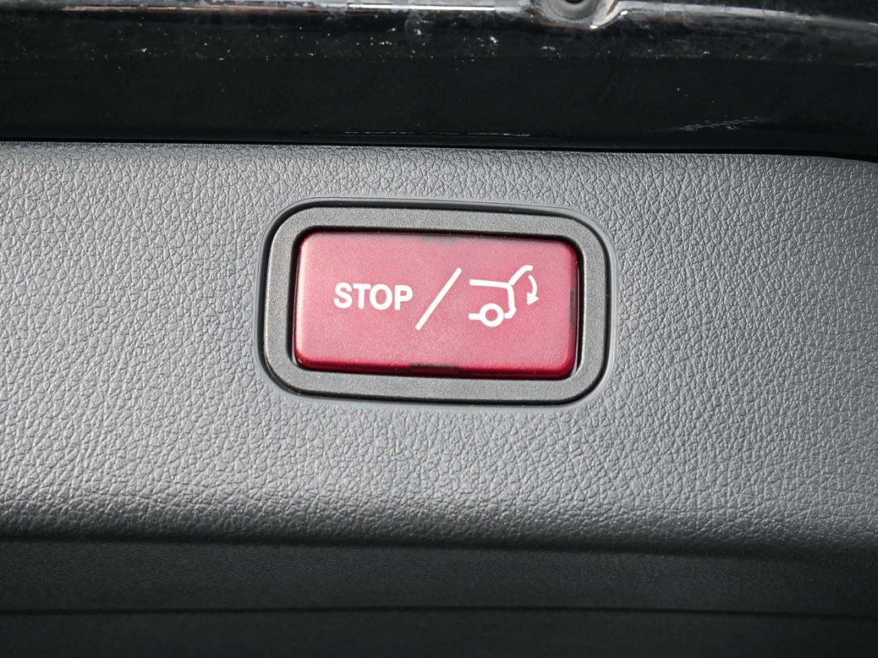 Mercedes-Benz C 300 d T AMG MBUXNavi-Prem. Kamera Easy-P AHK