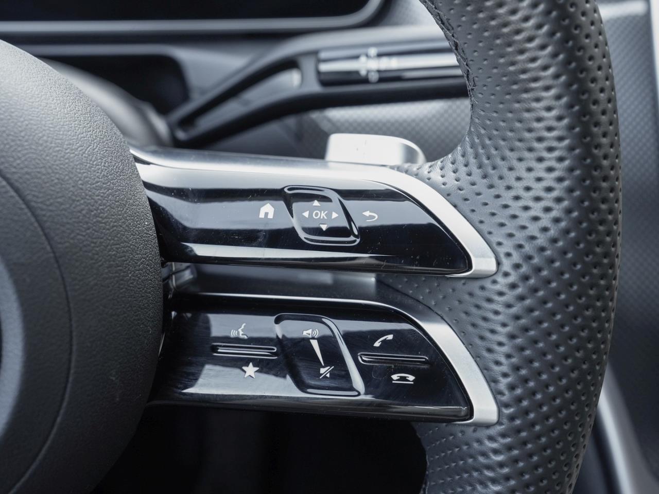 Mercedes-Benz C 300 d T AMG Distronic Kamera Easy-Pack