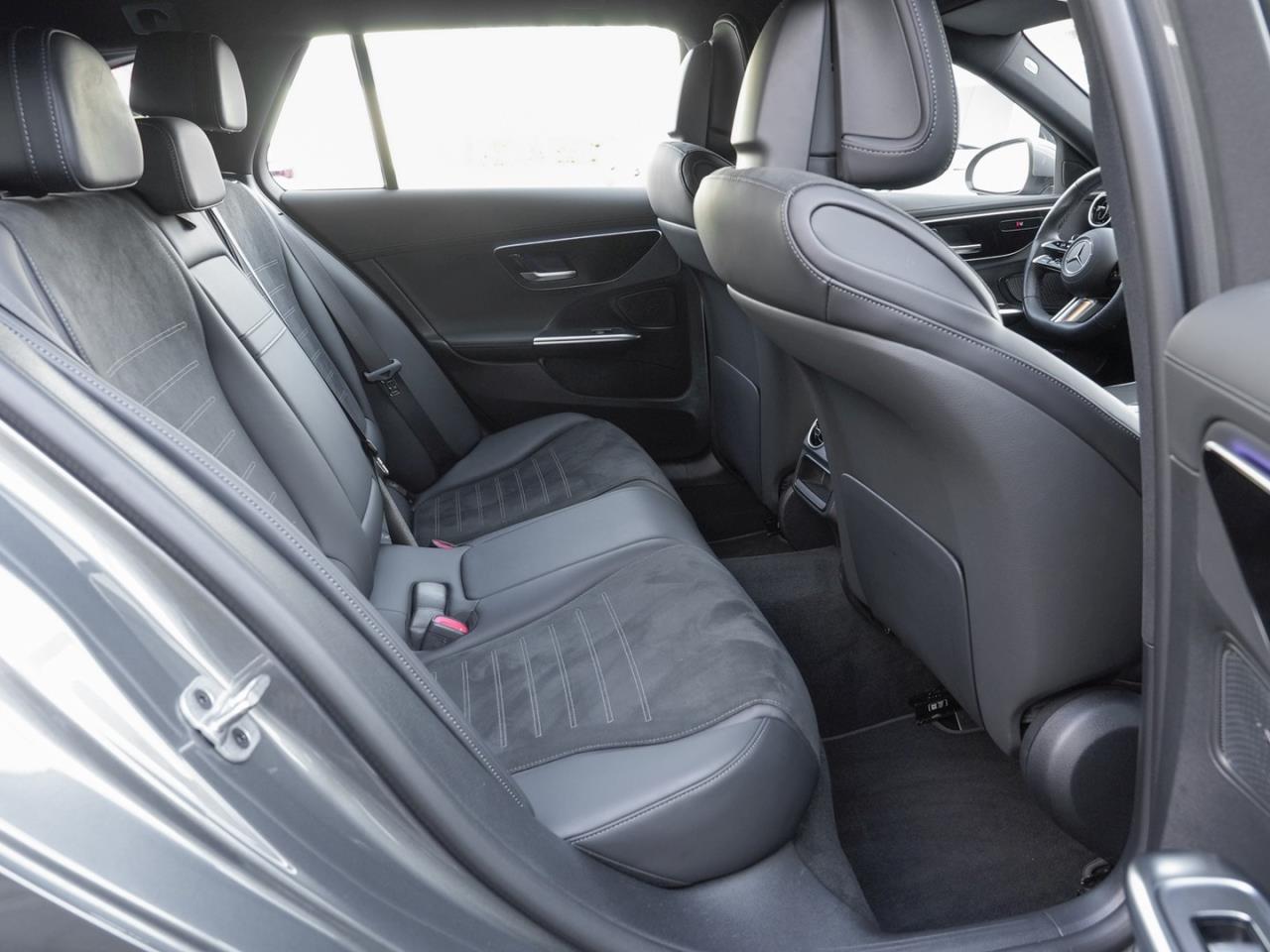 Mercedes-Benz C 300 d T AMG Distronic Kamera Easy-Pack